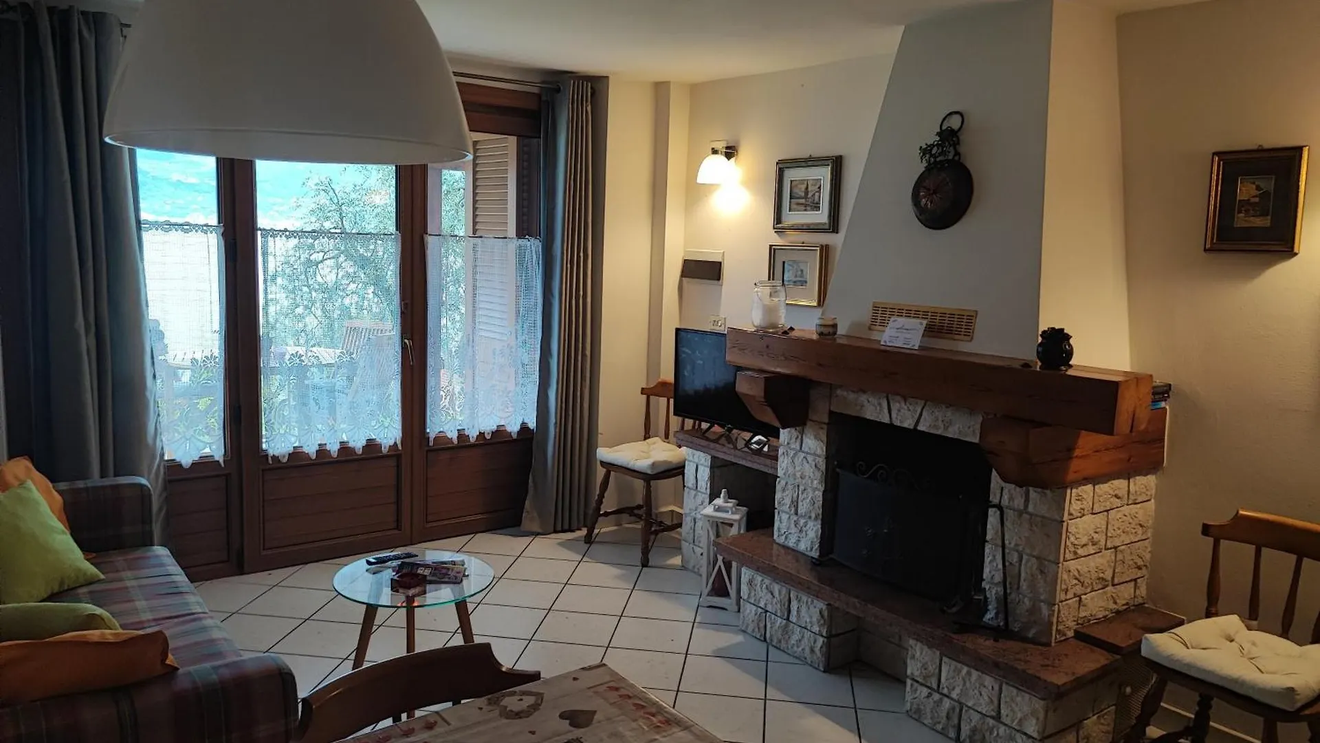 Appartamenti Helios Limone sul Garda 0*,  Olaszország